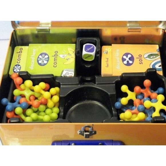 Cranium For Kids Tin Lunchbox Cadoo Board Game Complete - Picture 3 of 4